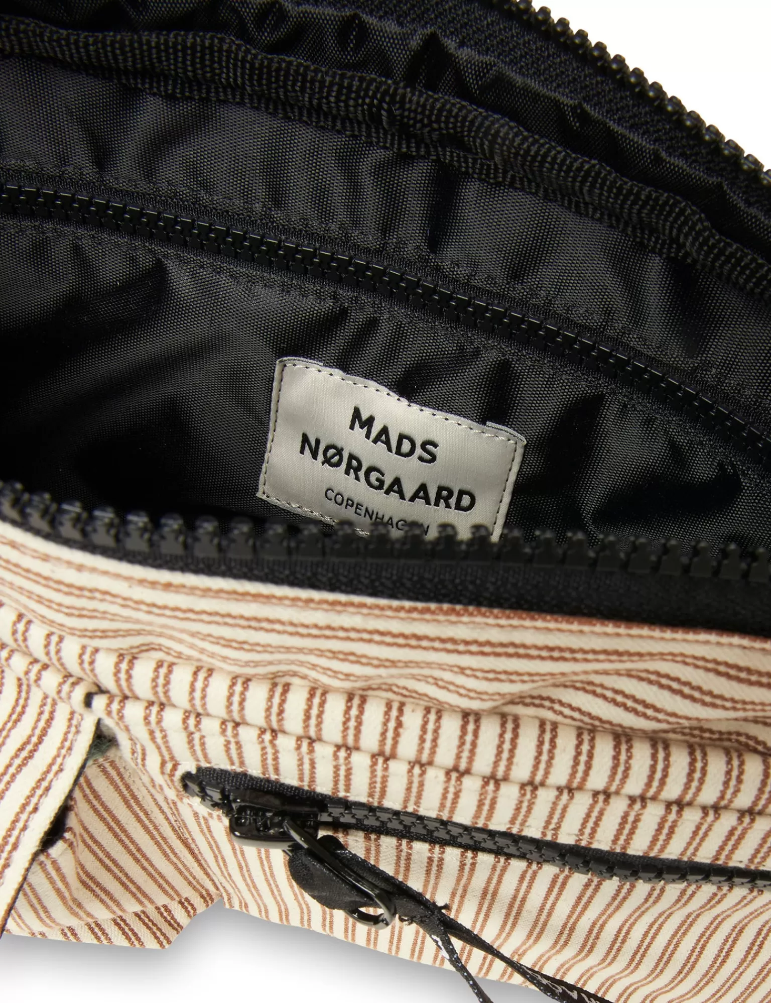 Dame MADS NØRGAARD Broma Carni